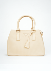 Bellariva Chic Textured Handbag
